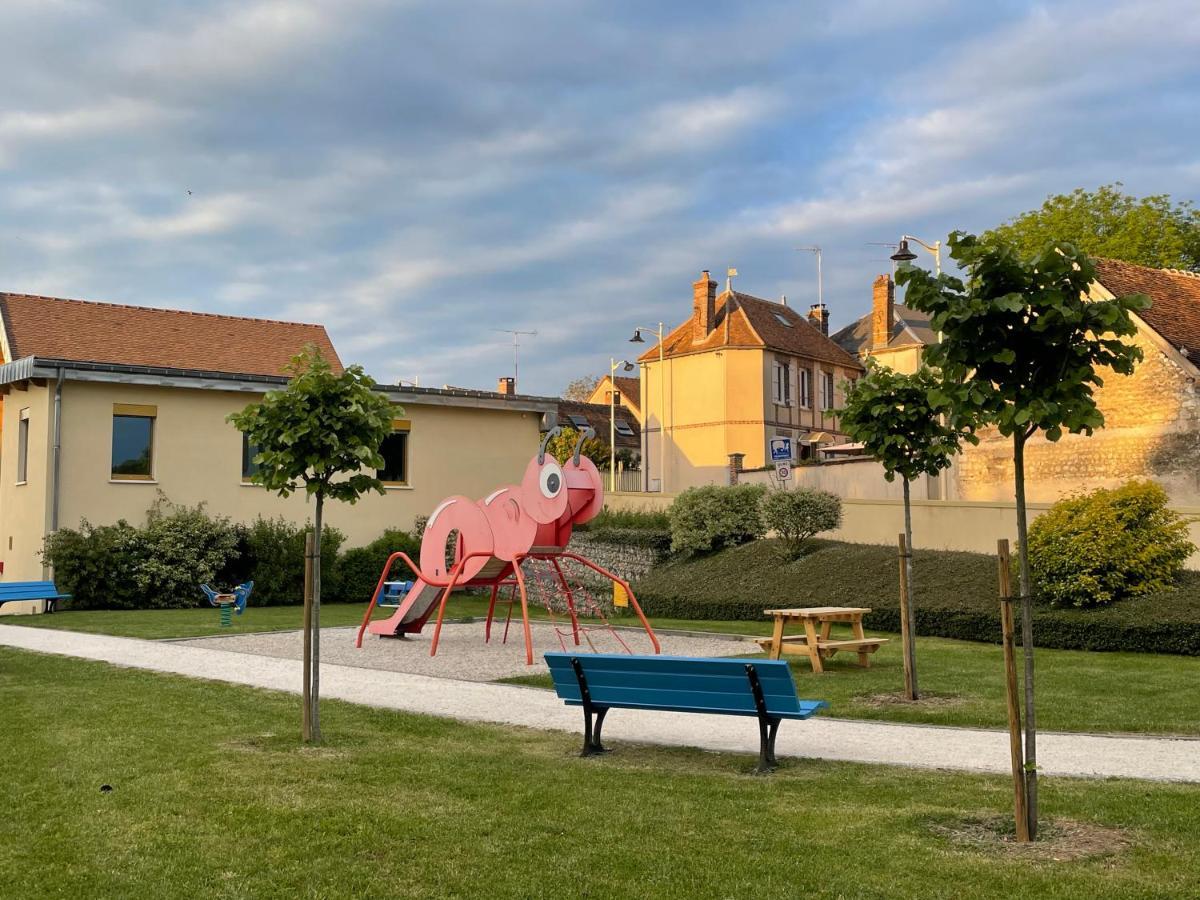 Villa Fontaine Avec Piscine Interieur Chauffee-Maison De Campagne Familiale -Ideal Vacances Ou Sejour Professionnel -3 Chambres-Bureau Separe -Lit Bebe - Parking Facile & Gratuit Exteriör bild