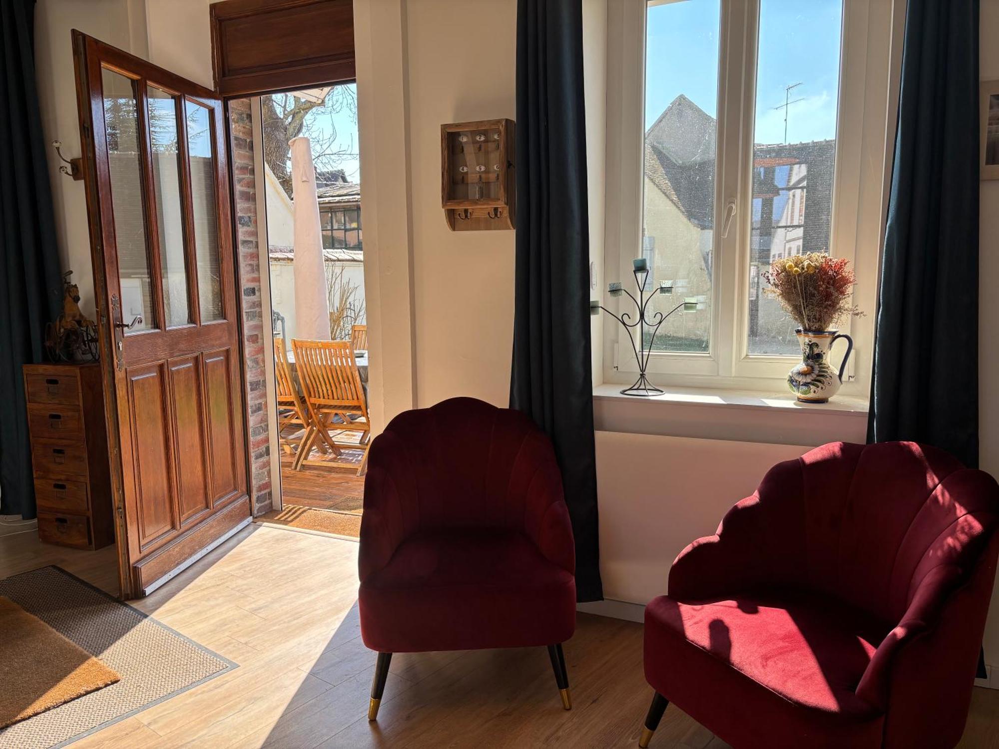 Villa Fontaine Avec Piscine Interieur Chauffee-Maison De Campagne Familiale -Ideal Vacances Ou Sejour Professionnel -3 Chambres-Bureau Separe -Lit Bebe - Parking Facile & Gratuit Exteriör bild